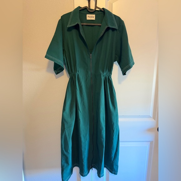 Noble Long Utility Dress - Picture 2 of 6